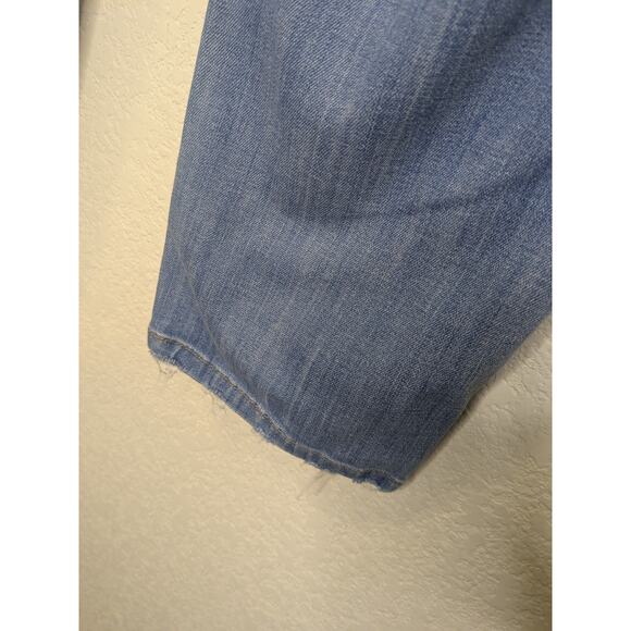 Ann Taylor Loft Modern Capri Jeans Denim Distressed Womens Size 14 32 Waist - Picture 5 of 7
